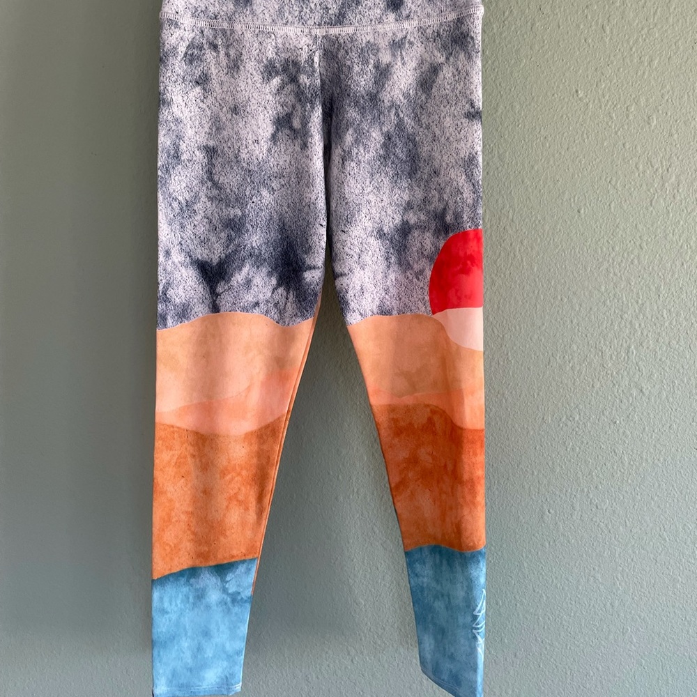 Onzie sunset leggings